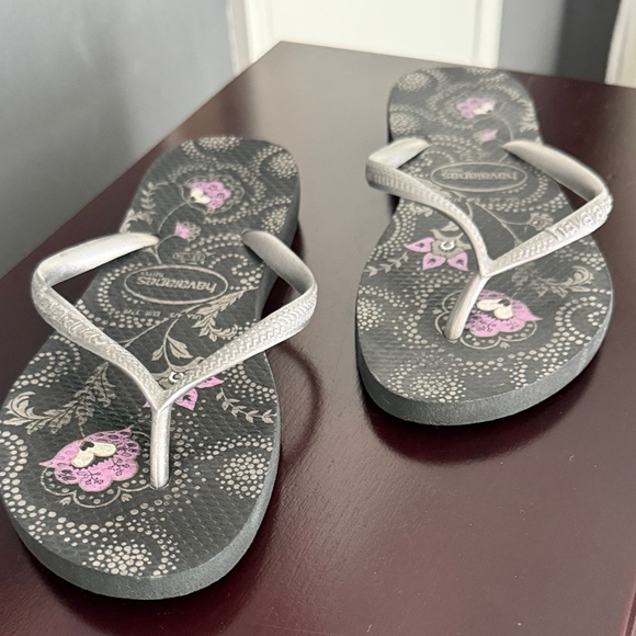 Havaianas Women's Black and Gray Sandals - Picture 1 of 3